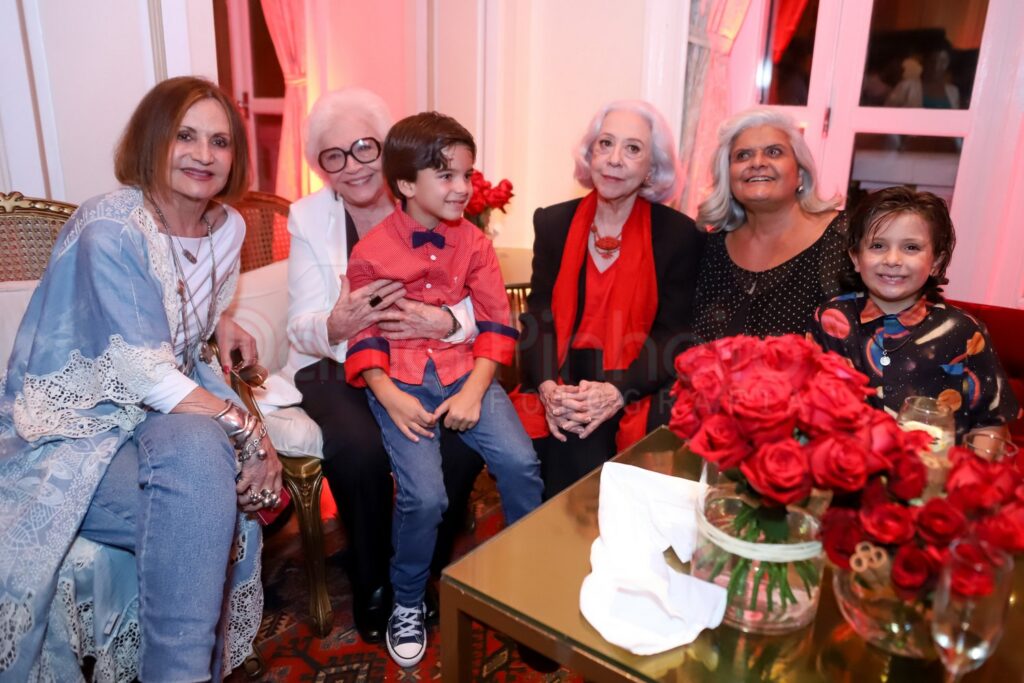 Rosamaria Murtinho, Nathalia Timberg, Flavio Bisneto, Fernanda Montenegro, Jussara Freira e Theo Almeida