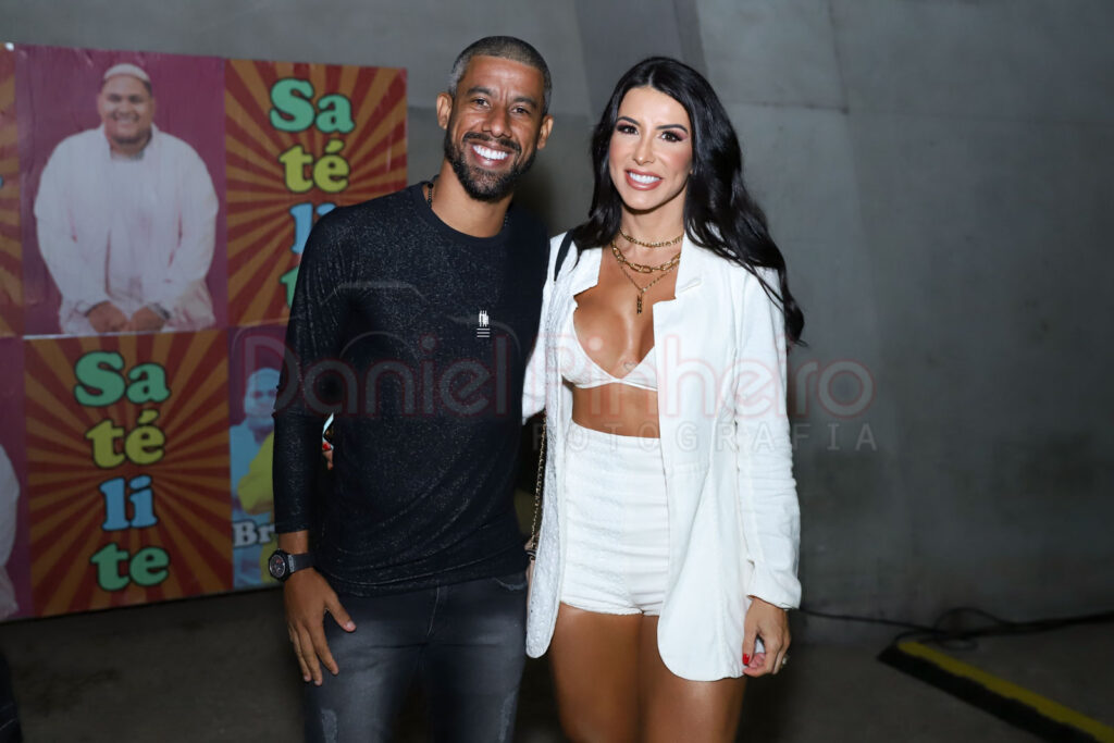 Léo Moura e Camila Moura